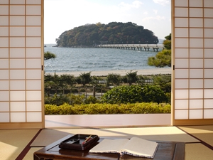 Seaside Literary Memorial Museum (Umibe No Bungaku Kinenkan)